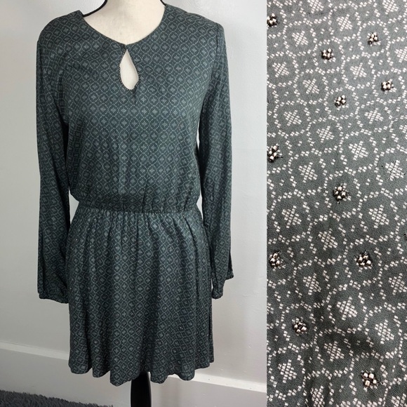 Alphamoment Dresses & Skirts - ⚡️ Alphamoment Olive Keyhole Embellished Dress 6